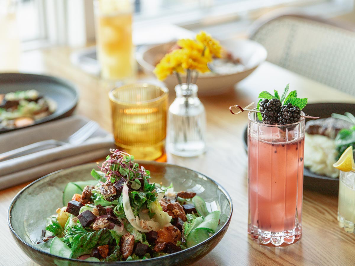 BALEENkitchen dining